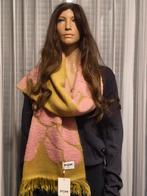 Nieuwe oker gele wollen sjaal van  met prijskaartje., Pom Amsterdam, Verzenden, Nieuw, Sjaal