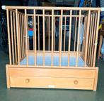 Gratis ophalen  houten kinderbox met lade, Kinderen en Baby's, Boxen, Ophalen of Verzenden, Gebruikt, Rechthoekig, Lade