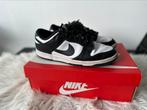 Nike dunk low maat 42, Ophalen of Verzenden, Gedragen, Zwart
