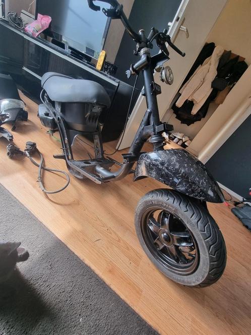 Piaggio zip brom frame + orginele sp voorvork compleet!, Fietsen en Brommers, Scooters | Piaggio, Zo goed als nieuw, Zip, Ophalen of Verzenden