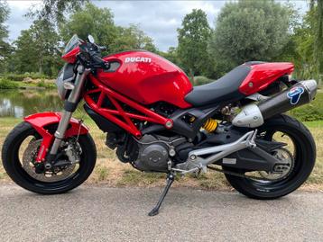 Ducati Monster 696 beschikbaar voor biedingen