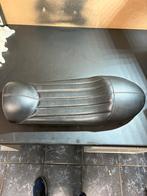 Cafe racer zadel leer zwart, Ophalen of Verzenden, Zo goed als nieuw, Zadel
