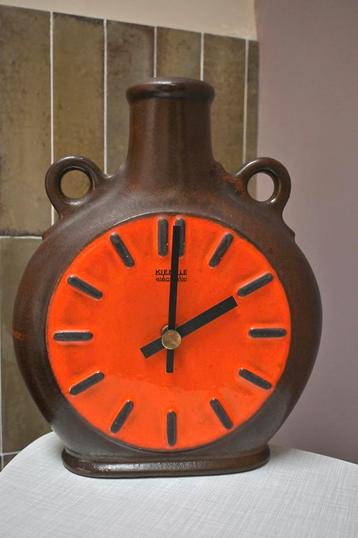 Vintage keramische wandklok van het merk Kienzle beschikbaar voor biedingen