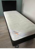 Boxspring met matras lederlook 90x210, Ophalen, Overige materialen, Gebruikt, 90 cm