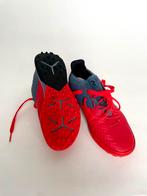 sportschoenen kleine noppen Viralto mt 34, Ophalen of Verzenden, Zo goed als nieuw, Viralto, Jongen of Meisje