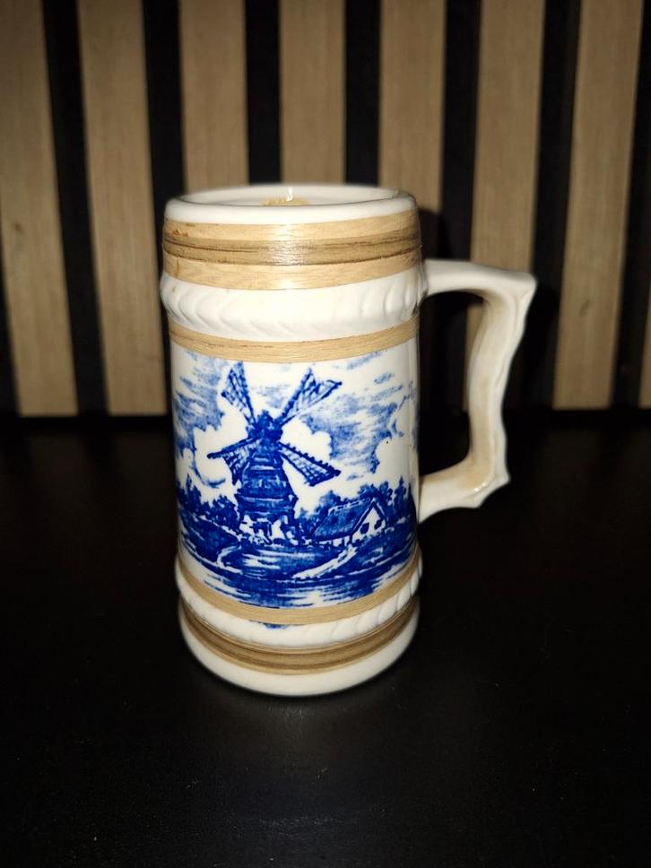Delfts Blauw Miniatuur Bierpul met Molen, Huis en Inrichting, Woonaccessoires | Schalen en Manden, Gebruikt, Schaal, Rond, Porselein of Keramiek