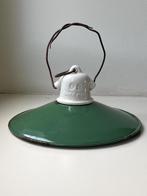 vintage groene industriele Emaille hanglamp (1930), Gebruikt, Bauhaus, Ophalen of Verzenden, Metaal