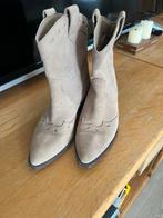 Beige enkellaarsjes Stradivarius, Ophalen of Verzenden, Zo goed als nieuw, Beige, Lage of Enkellaarzen