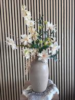 Beige vaas met kunstbloemen in naturel kleuren, Ophalen, Zo goed als nieuw