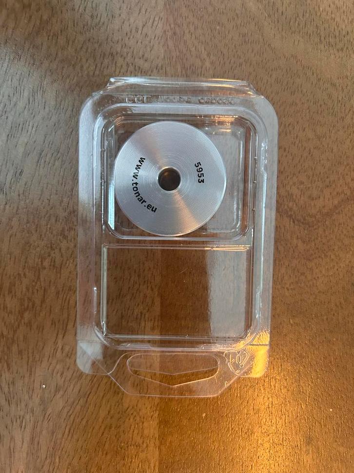 Tonar 5953 45rpm Single Adapter - Aluminium, Muziek en Instrumenten, Behuizingen en Koffers, Nieuw, Overige instrumenten, Ophalen of Verzenden