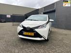 Toyota Aygo 1.0 VVT-i x-play Camera Airco Elek. Pakket 5drs, Auto's, Toyota, Voorwielaandrijving, Euro 5, Stof, Gebruikt