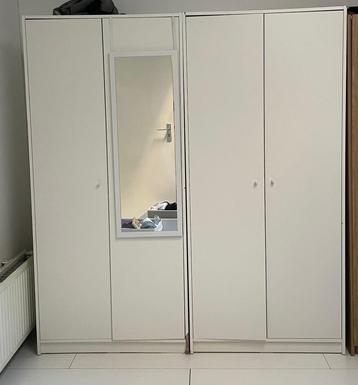 Gratis kledingkasten / Free wardrobes beschikbaar voor biedingen
