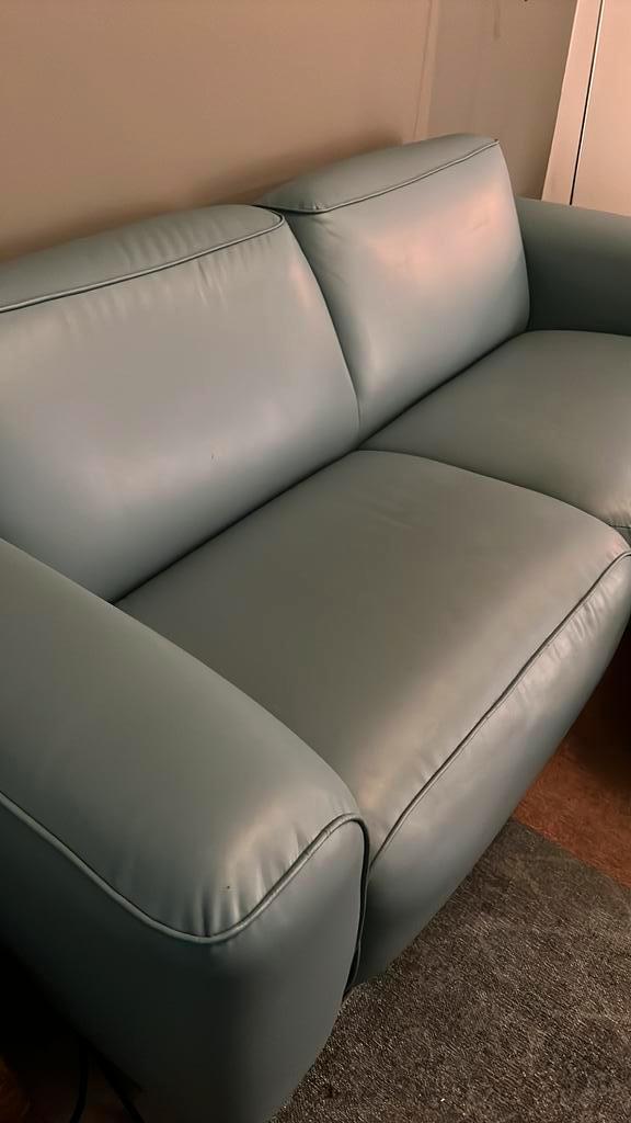 Leuke kleine bank met twee grote hockers, Huis en Inrichting, Banken | Voetenbanken en Poefen, Gebruikt, 125 cm of meer, Rechthoekig