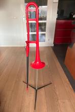 Jiggs pBone rood met standaard en tas, Muziek en Instrumenten, Ophalen, Gebruikt, Tenor, Met koffer
