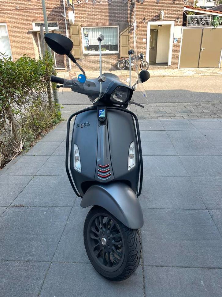 Vespa Sprint, Fietsen en Brommers, Scooters | Vespa, Gebruikt, Overige modellen, Maximaal 45 km/u, Benzine, Ophalen