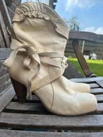 Moma zachte Leren laarzen kreme mt 39 Gevoerd bruin leer, Kleding | Dames, Schoenen, Ophalen of Verzenden, Zo goed als nieuw, Bruin