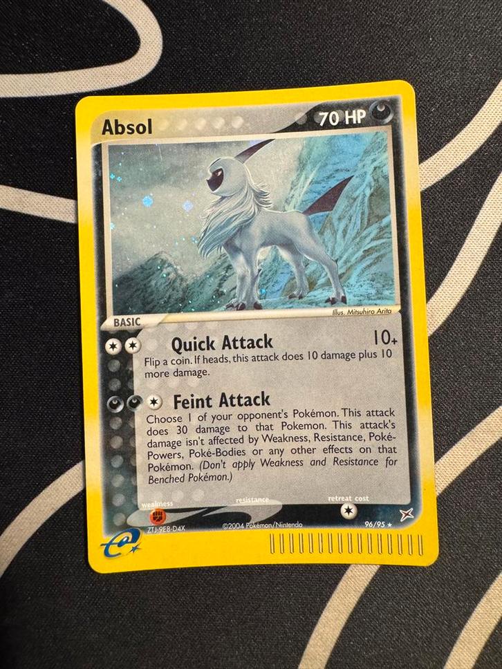 Absol 96/95 Secret Rare - Team Magma vs Team Aqua, Hobby en Vrije tijd, Verzamelkaartspellen | Pokémon, Zo goed als nieuw, Losse kaart