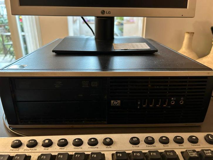 HP PC met LG Monitor, Toetsenbord en Muis, Computers en Software, Desktop Pc's, Gebruikt, Onbekend, HDD, 4 GB, Met videokaart