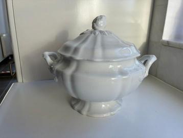 Regout soepterinne met opscheplepel beschikbaar voor biedingen