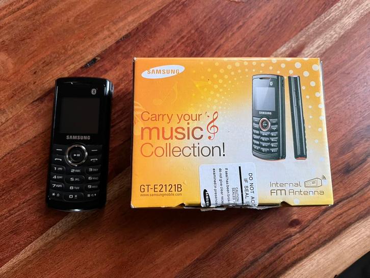 Samsung GT-E2121B, Telecommunicatie, Mobiele telefoons | Samsung, Gebruikt, Overige modellen, Zonder abonnement, Met simlock, Fysiek toetsenbord