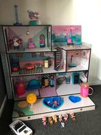 Poppenhuis met meubeltjes en accessoires, Kinderen en Baby's, Speelgoed | Poppenhuizen, Gebruikt, Ophalen of Verzenden