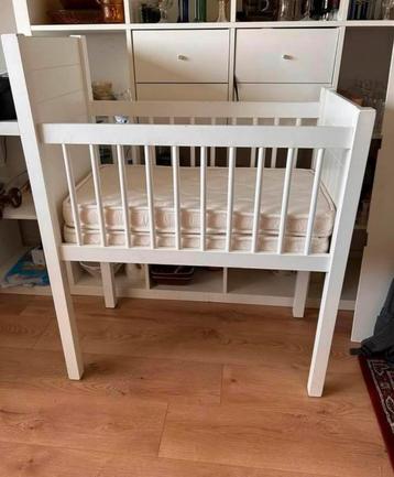 Babywieg - Gebruikt beschikbaar voor biedingen