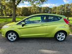 Ford Fiesta 1.25 Titanium trekhaak airco en zeer netjes, Voorwielaandrijving, Parkeersensor, Stof, 1242 cc