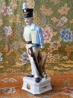 Mooi oud Engels beeldje van een historische soldaat 23,6 cm., Ophalen of Verzenden