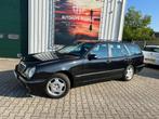 Mercedes-Benz E-Klasse Combi 4-Matic 2100KG €9950 EX! 320, Auto's, Automaat, Achterwielaandrijving, Gebruikt, Zwart