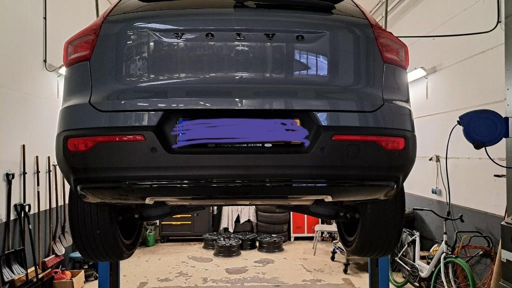 Onderste deel van achterbumper, Ophalen, Nieuw, Volvo