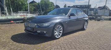 BMW 328i High Executive 245pk AUT Grijs 18 Inch Head-Up Navi beschikbaar voor biedingen