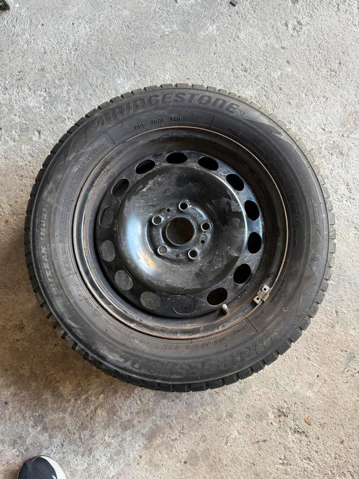 Banden en velgen VW T-Roc 205/60R16 - Winterset, Auto-onderdelen, Banden en Velgen, Banden en Velgen, Winterbanden, 16 inch, 205 mm