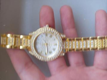 Dames horloge beschikbaar voor biedingen