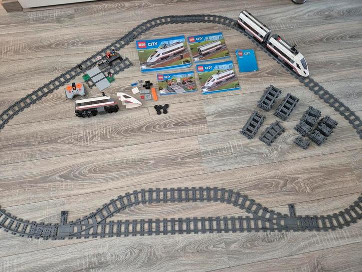 Lego city set 60051 en set 7499 met extra treinrails, Kinderen en Baby's, Speelgoed | Duplo en Lego, Zo goed als nieuw, Lego, Complete set