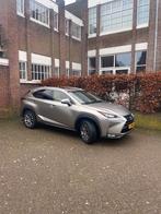 Lexus NX 300H 2.5 E-cvt AWD 2015 Grijs, Auto's, Lexus, Automaat, Stoelverwarming, 1760 kg, SUV of Terreinwagen
