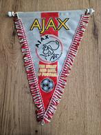 Vaantje Ajax vintage, Verzamelen, Sportartikelen en Voetbal, Ophalen of Verzenden, Gebruikt, Ajax, Vaantje of Sjaal