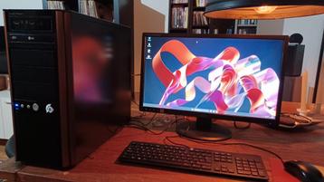 Coolermaster met Amd 8core en Windows 11 beschikbaar voor biedingen