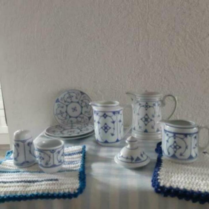 Saks blau losse delen en bijp kleden, Huis en Inrichting, Keuken | Servies, Overige stijlen, Ophalen