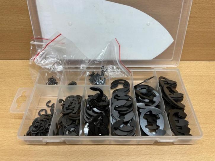 Assortimentsdoos E-clip 300 dlg. ( as-borgringen ), Hobby en Vrije tijd, Knutselen, Nieuw, Materiaal, Ophalen of Verzenden