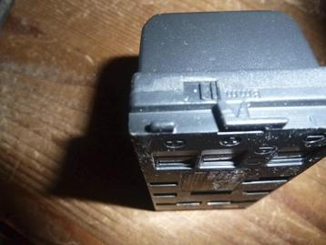 Varta Video (Cam?) Battery in Tasje met kleefbanden beschikbaar voor biedingen