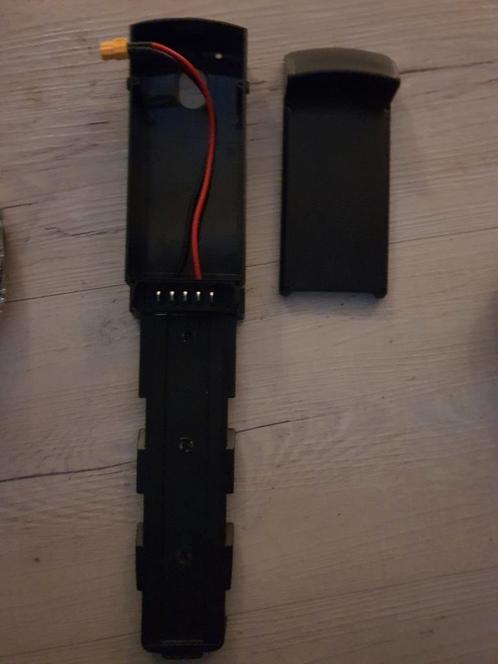 Electrische accu houder 5 pins 48 volt v20, Fietsen en Brommers, Elektrische fietsen, Nieuw, Overige merken, 50 km per accu of meer