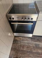 Keramisch + oven . LET OP GLASPLAAT MOET VERVANGEN, Witgoed en Apparatuur, Fornuizen, Gebruikt, Inductie, 85 tot 90 cm, 4 kookzones