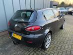 Alfa Romeo 147 1.6 T.Spark Veloce Trofeo NAP//AIRCO//TREKHAA, Auto's, Alfa Romeo, Voorwielaandrijving, Gebruikt, Zwart, 4 cilinders