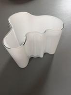 Aalto vaas, 16 cm hoog, wit, Huis en Inrichting, Ophalen, Wit, Aardewerk of Porselein, Zo goed als nieuw