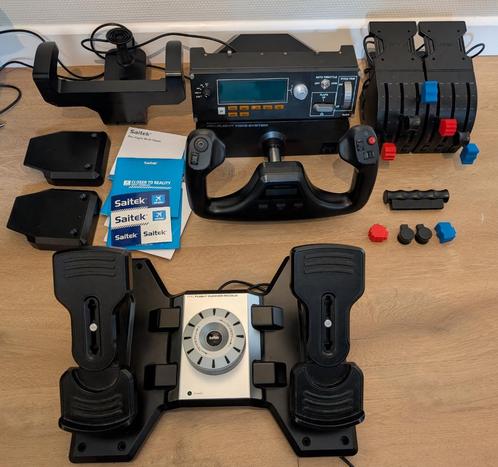 Complete Logitech/Saitek flight sim set, Computers en Software, Joysticks, Gebruikt, Ophalen