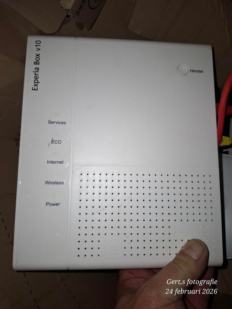 KPN Experia Box Modem + Wifi Versterker, Ophalen of Verzenden, Gebruikt, KPN