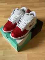 Nike SB Dunk Low x Supreme US 10 EU 44 Jewel red, Overige kleuren, Nieuw, Ophalen of Verzenden, Sneakers of Gympen
