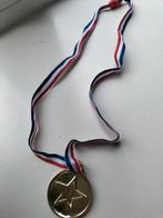 Medaille, Ophalen, Overige materialen