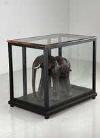 Vitrinekast display kast zwart vintage groot