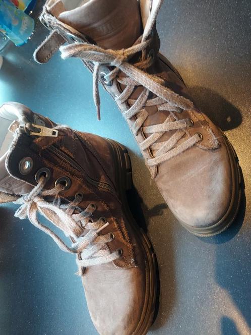 Bruine/ beige Twins meiden laarsjes mt 36, Kinderen en Baby's, Kinderkleding | Schoenen en Sokken, Zo goed als nieuw, Ophalen of Verzenden